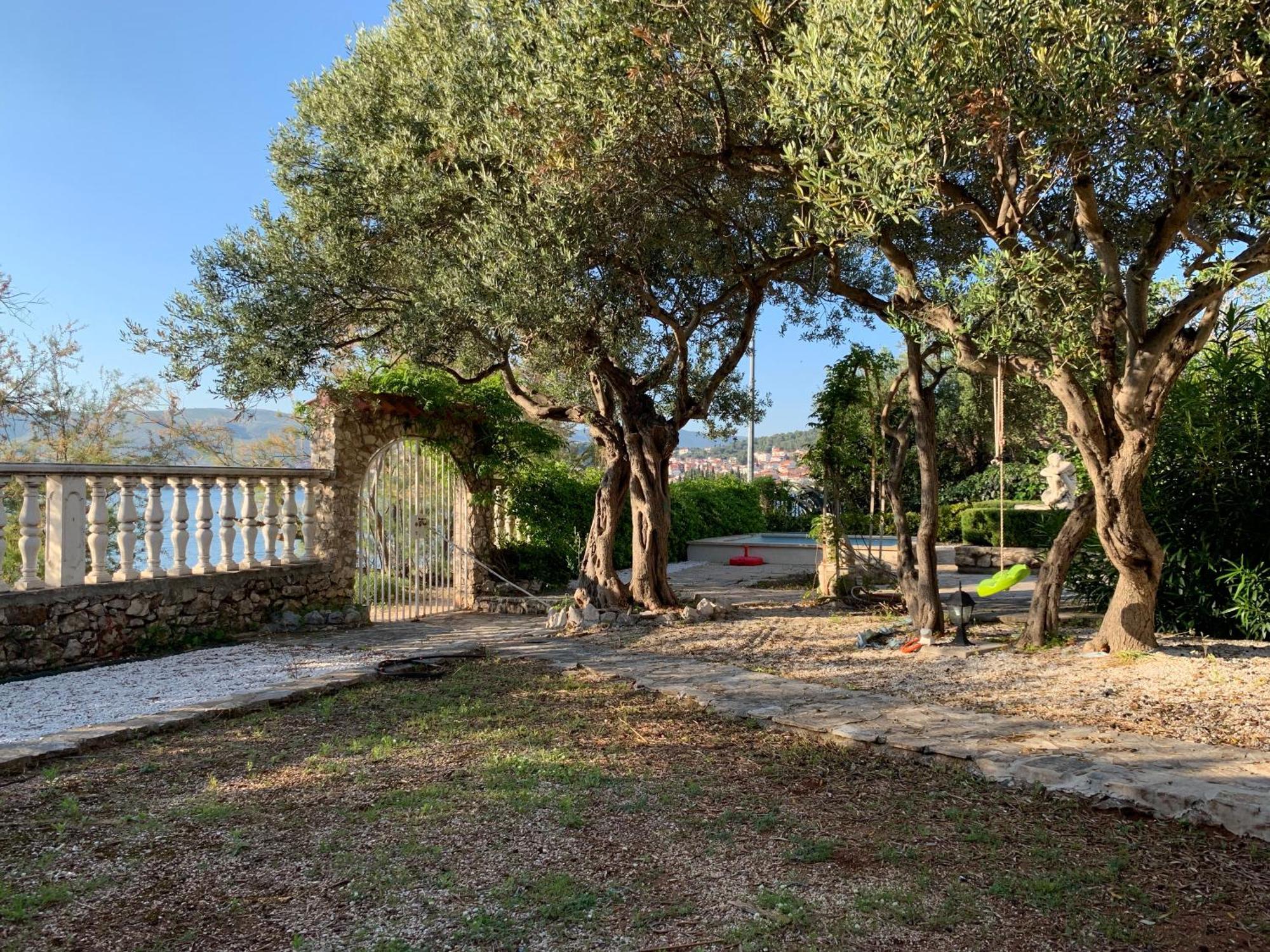 Apartments Villa Julia تروغير المظهر الخارجي الصورة