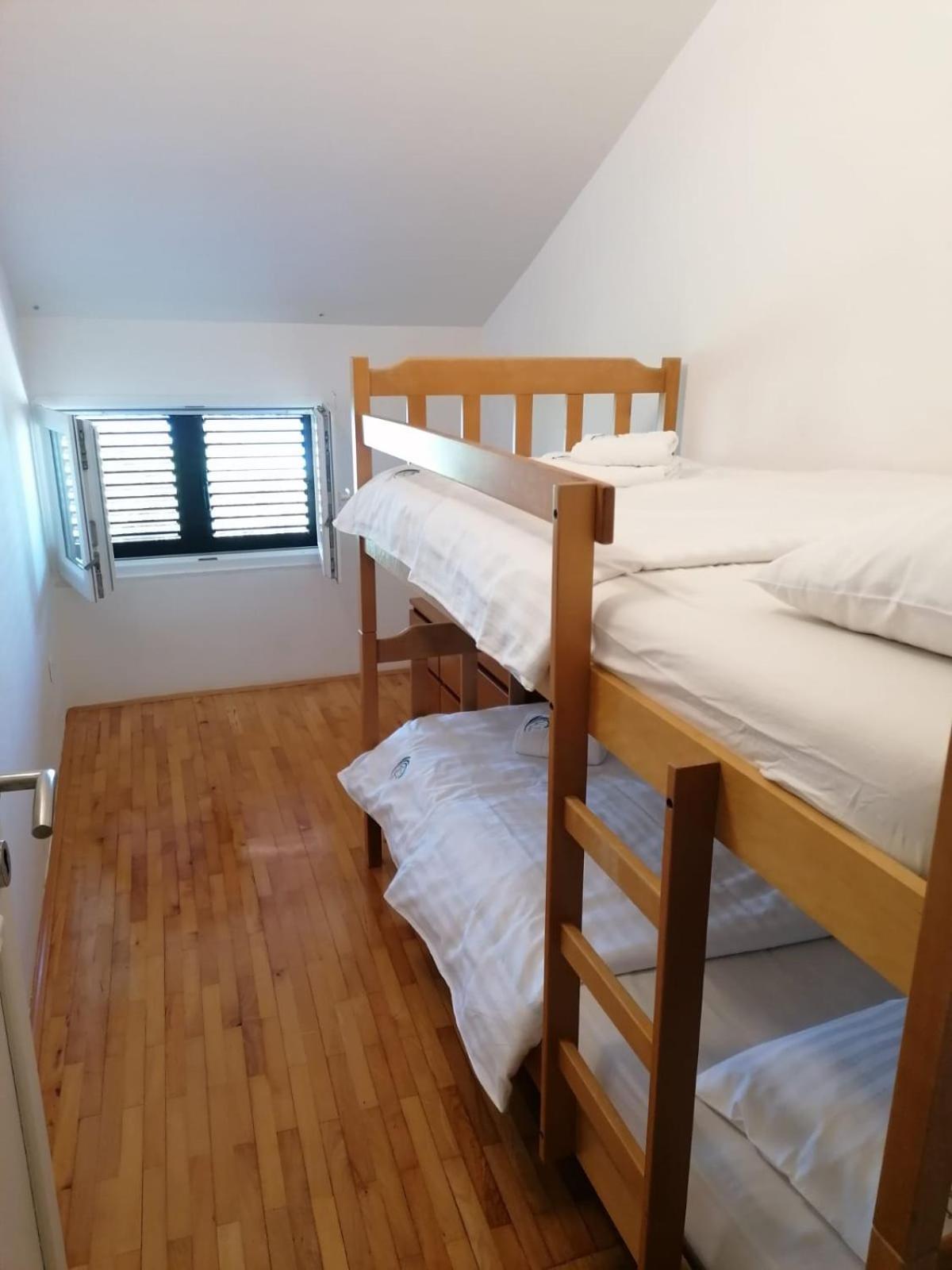 Apartments Villa Julia تروغير المظهر الخارجي الصورة