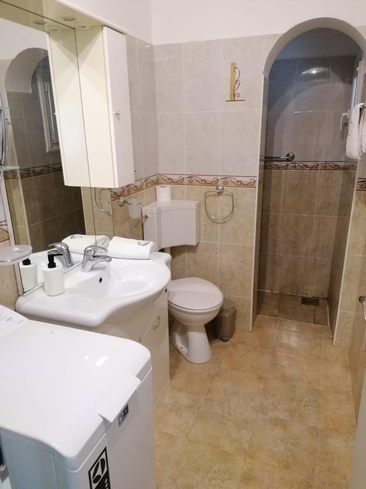 Apartments Villa Julia تروغير المظهر الخارجي الصورة